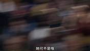 一抹红唇😍那年C罗还带着伊莲娜拍广告，伊莲娜给了个香吻！！