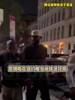 纽约球迷当面狂喷老詹：靠队友的詹废物！你永远赶不上乔丹科比！
